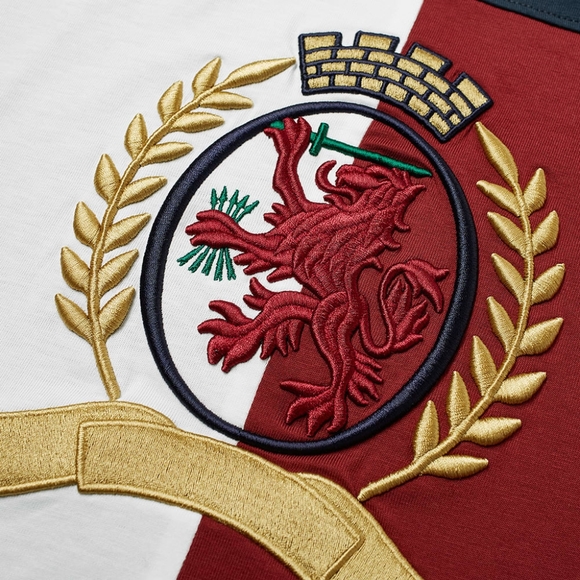 Meet your Posher, Lynn - Picture 1 of 1